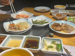 -唯成•韩国炭火烤肉 유성고기