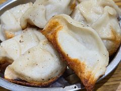 -黄阿姨锅贴大王(万航渡路店)