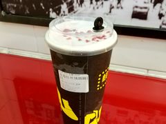 草莓红丝绒朗姆-桂桂茶(恒基名人店)