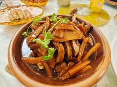 -津津名菜馆(绝没分店)