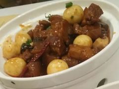 鹌鹑蛋烧猪蹄-我家福厨(万达中餐厅店)