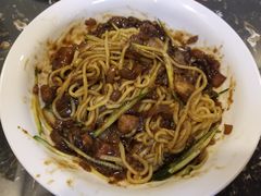 -桃园中华料理炸酱面(燕儿岛路店)