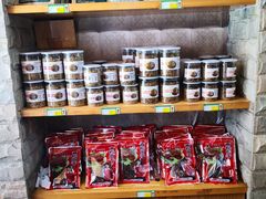 零售区-青松牛肉干(大名路店)
