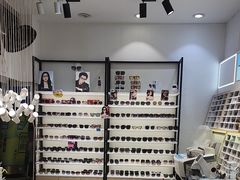 -沫芮眼镜·蔡司官方授权店(人民广场店)