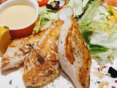 香煎龙利鱼沙拉-POKEE VIA&Brunch·维娅(重庆来福士店)