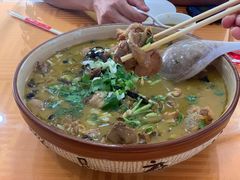 -凤百年大骨鸡饭庄