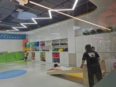 -金色雨林感统教育(北苑华贸天地店)