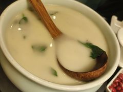 -吴越荣记苏州菜·松鼠桂鱼 100% 活鱼现做(月光码头店)