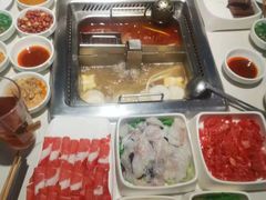 -海底捞火锅鲜切牛肉主题店(长寿路店)