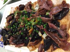 云耳白合蒸猪脷-利雅园酒家(大沙地店)