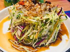 -山河屯铁锅炖·非遗东北菜(南山店)