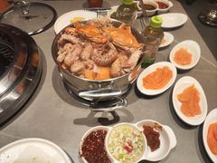 -黑金·寻焰自助百汇·烤肉·火锅(中街店)