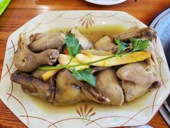 药膳蒸乳鸽-华信美食