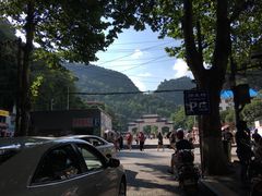 -黔灵山公园-南门售票处