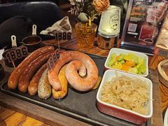 德式香肠拼盘-1886德国汽车餐厅(外滩中央店)