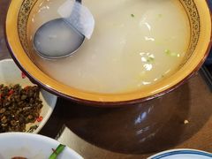 -富正毅三下锅·湘西韵味(天门山索道店)