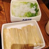 天气一下子感觉入冬了，特别适合吃火锅，位于地中海4楼