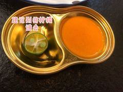 -何妹湿辣牛肉·粤式烧烤砂煲(桂雅路店)