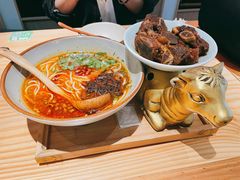 -百春原湖南牛肉粉(百联世纪店)