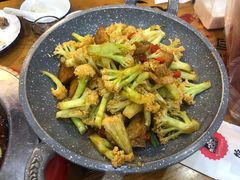 -鲁小三·大骨自助(金山总店)