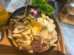 -一朵菌·野生菌探索家火锅(南亚店)