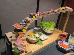 -山川小町·极番烧肉(新地假日广场店)