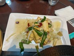 -鲁南仔·滕州炒鸡(经三路店)