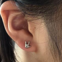 -AI艾耳·专业手工耳洞·穿孔美学馆