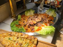 -丝路天山酒店(国际大巴扎店)