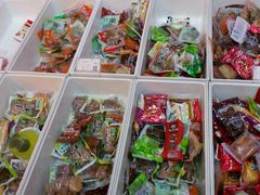 -来伊份(龙之梦长宁店)