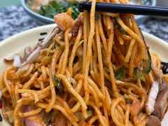 -002鱼汤粉(龍園店)