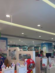 -孩子王童乐园(唐山万达广场店)
