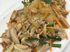 海蛰凉拌鸡丝-御彩酒家(东风东路店)
