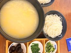 -桥香园云南过桥米线(红龙井店)