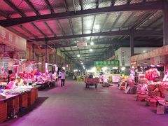 -鑫朱雀农贸批发市场