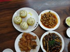 -朱新年·苏式汤团·面点(北寺塔店)