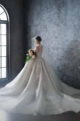 -雪中彩影婚纱摄影·微光艺术中心