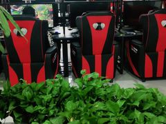 -鹏羽电竞馆(万盛东地铁站店)