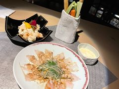 薄切鲜鱼片-穹六人间 people 6(岳阳路店)