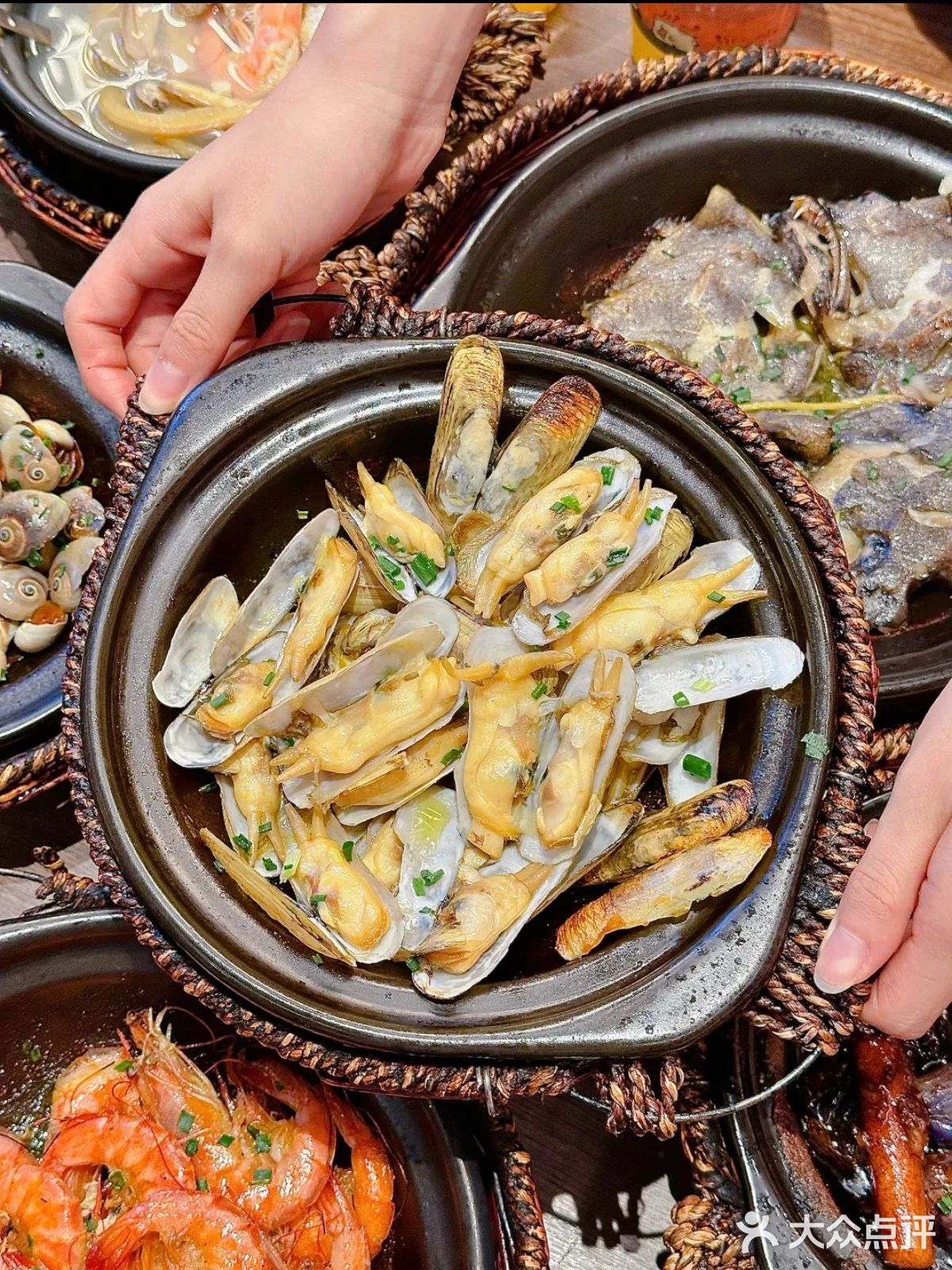 破村砂锅焗海鲜，是象山美食宝藏地