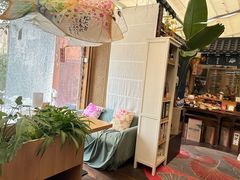 -谷咖啡·鲜花绿植花园餐厅