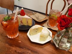 乌龙蜜桃冰面包-野路甜点铺(松柏路店)