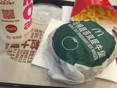 -麦当劳(轻轨曹杨路店)
