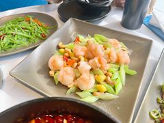 西芹虾仁-本来精品川菜(嘉里中心店)