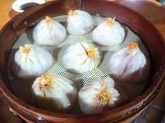 蟹粉小笼包-忆秦园小笼包(惠山古镇总店)