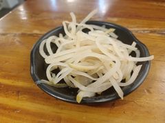 -丽虹云南过桥米线(兴工街店)