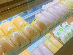 -顶东面包花园·生日蛋糕(世博店)