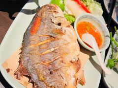 -大头虾越式风味餐厅(光明广场店)