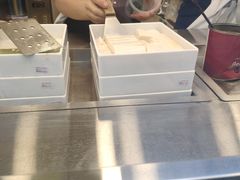-华言豆腐鲜奶茶(杨家坪店)