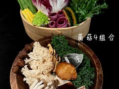 -三出山火锅(万象天地店)